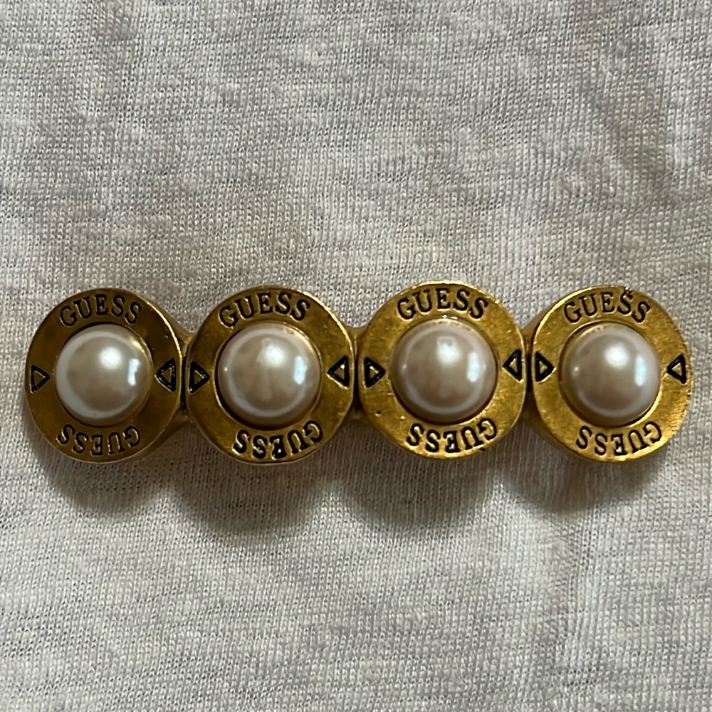 Vintage 80’s Guess gold and pearl hair clip